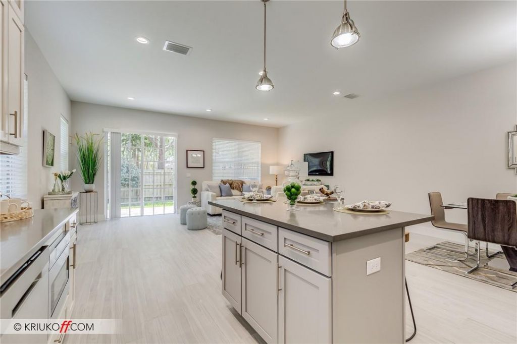 637 SW 12 Avenue, Fort Lauderdale, FL 33312 Photo