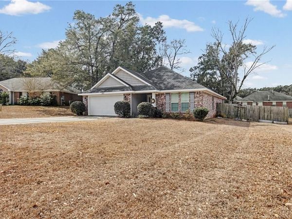 1861 Woodhinge Court, Semmes, AL 36575