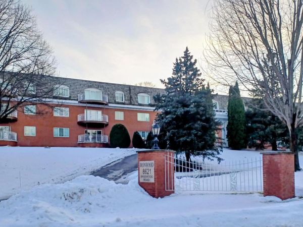 8621 Basswood Road, Unit 23, Eden Prairie, MN 55344