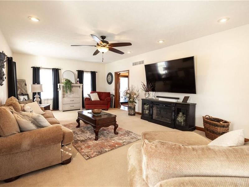 4661 Rosswood Lane, Springfield, OH 45502 Photo 11