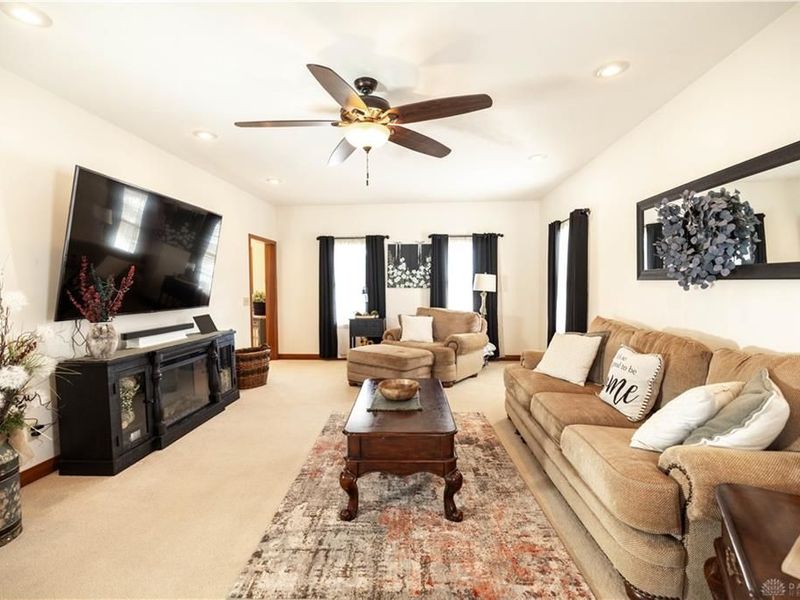 4661 Rosswood Lane, Springfield, OH 45502 Photo 8