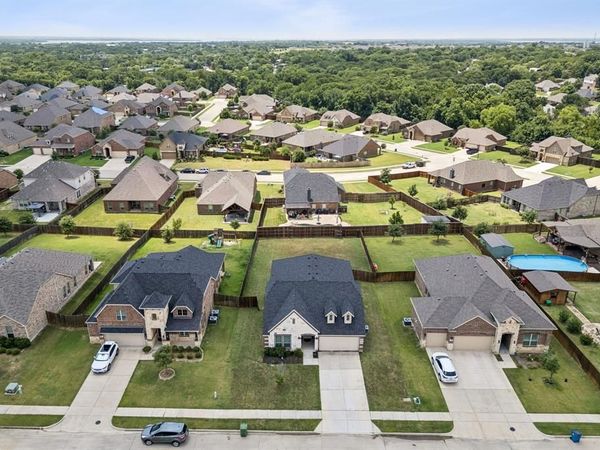 540 Winnetka Drive, Oak Point, TX 75068
