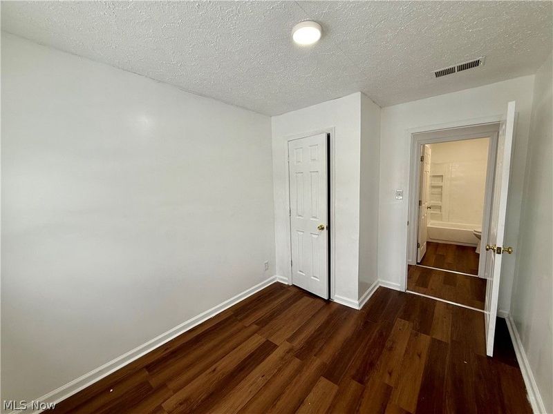 883 Kickapoo Avenue, Akron, OH 44305 Photo 12