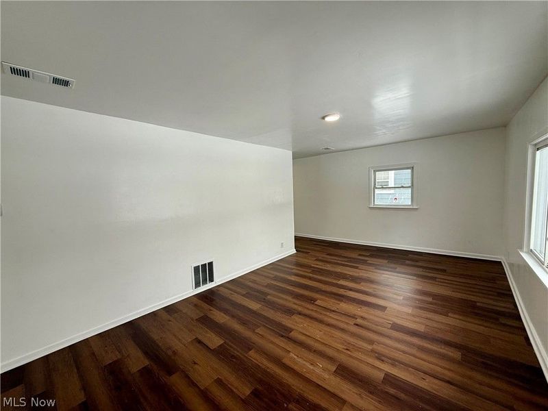 883 Kickapoo Avenue, Akron, OH 44305 Photo 4