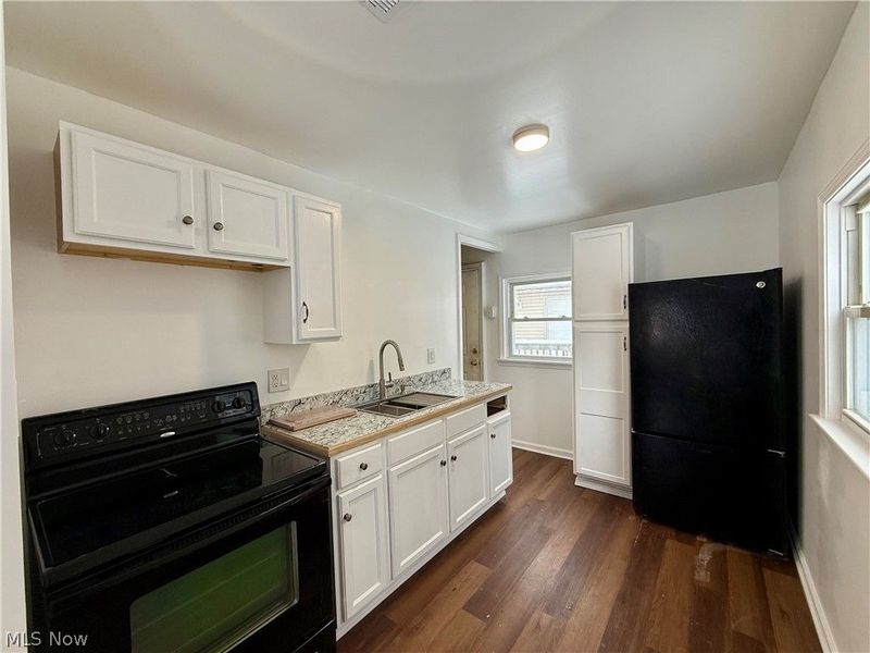 883 Kickapoo Avenue, Akron, OH 44305 Photo 6