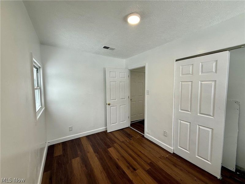 883 Kickapoo Avenue, Akron, OH 44305 Photo 9