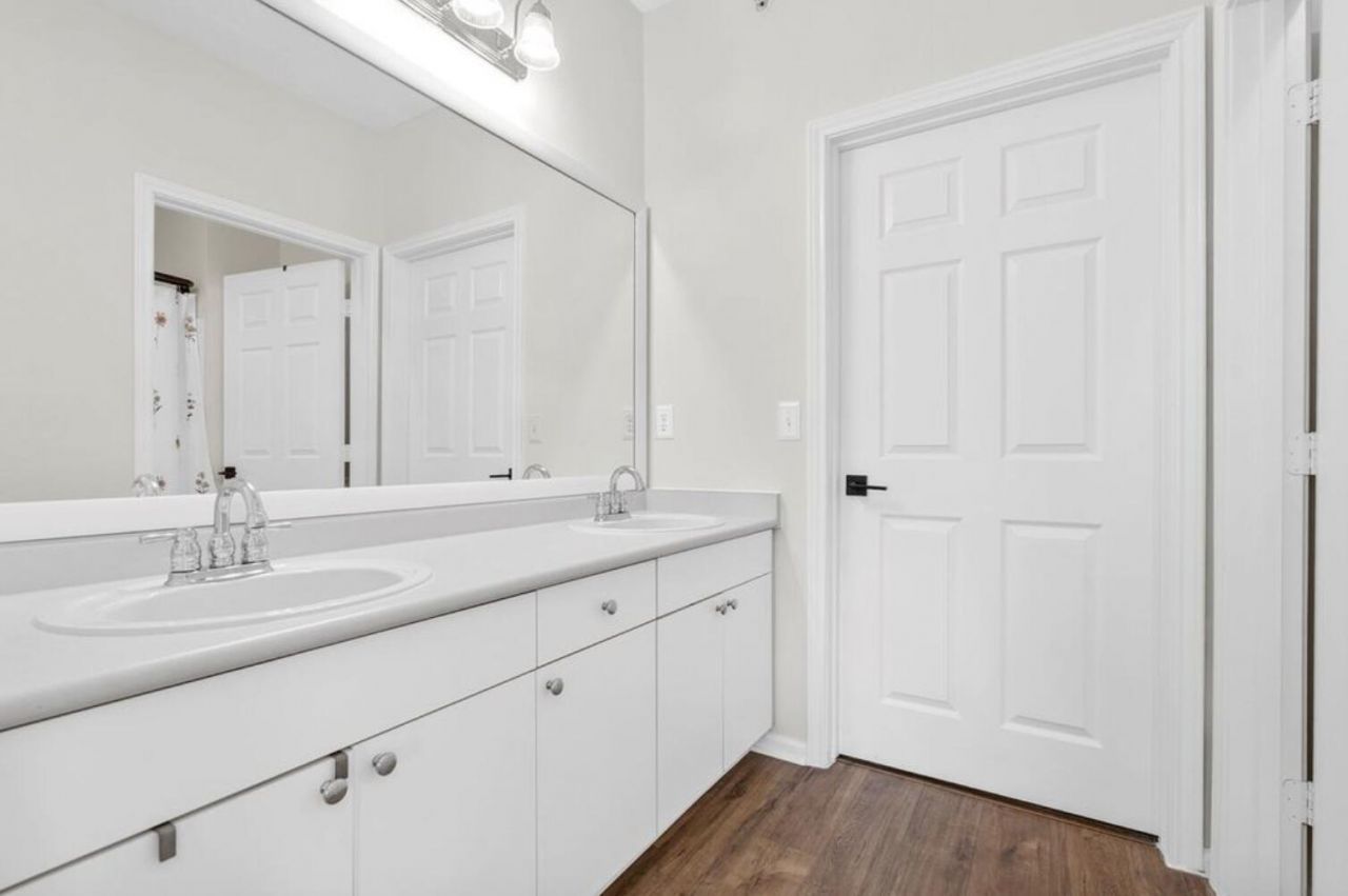 130 River Landing Drive Photo 11