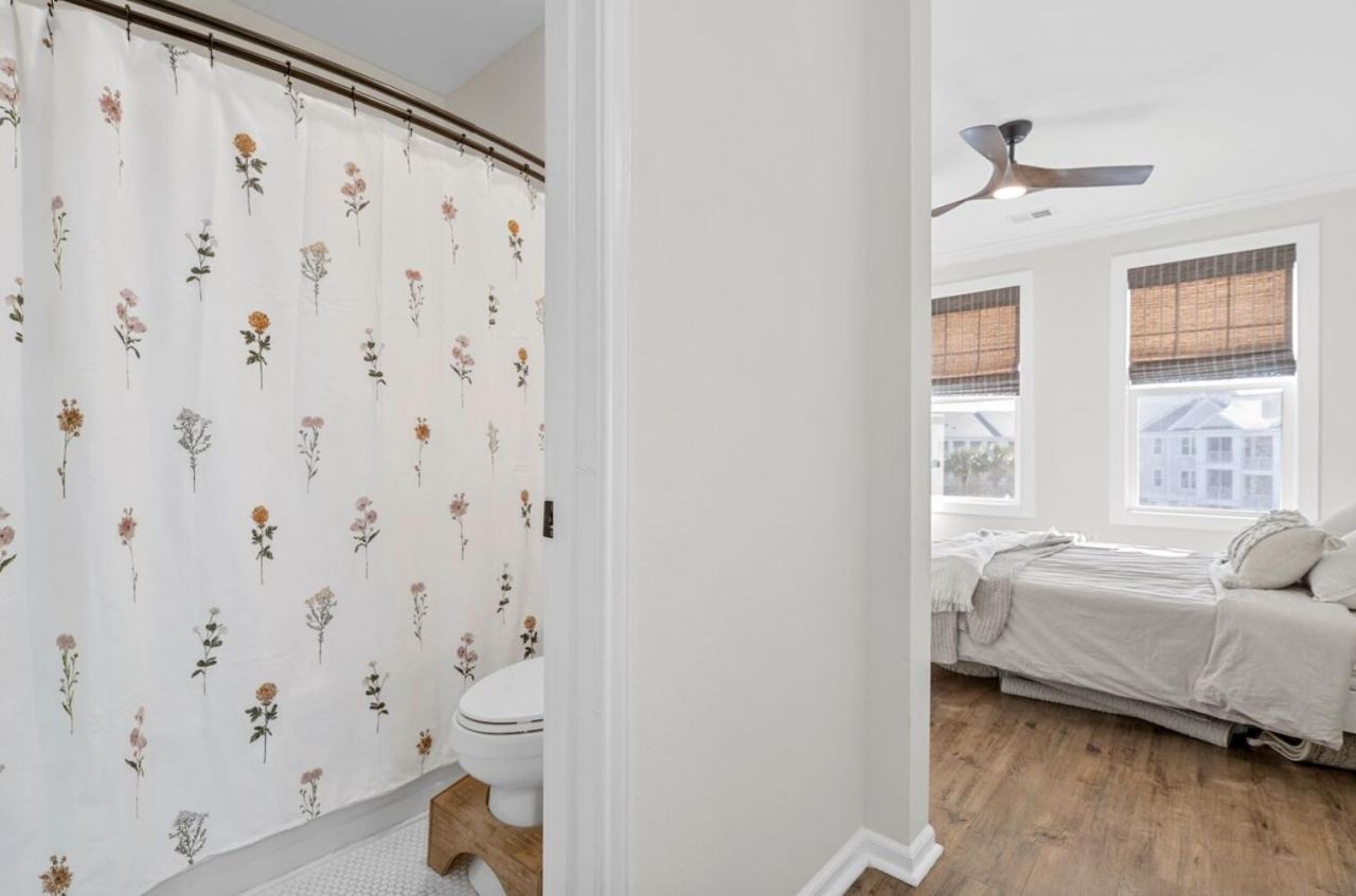 130 River Landing Drive Photo 12