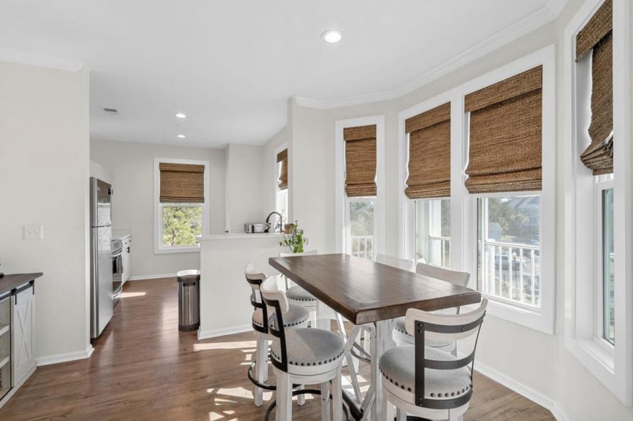 130 River Landing Drive Photo 6