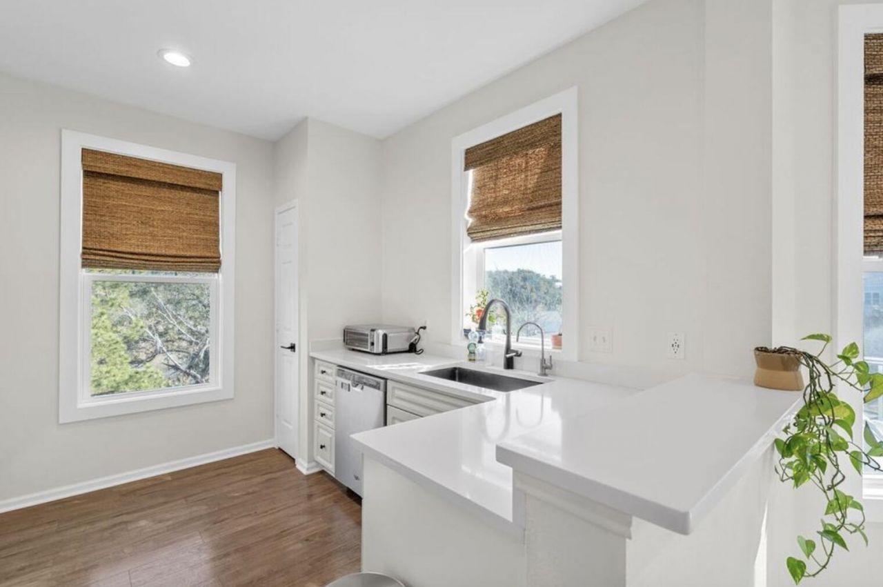 130 River Landing Drive Photo 8