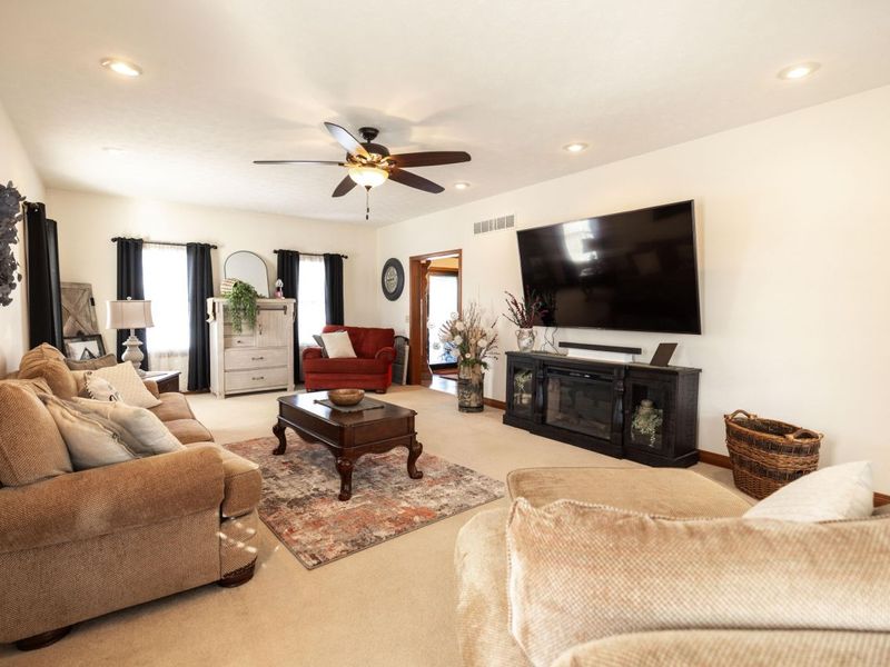 4661 Rosswood Lane, Springfield, OH 45502 Photo 12