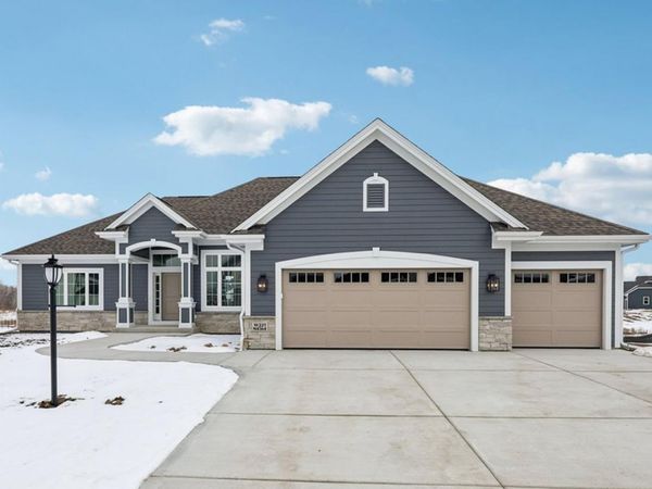 W221N4564 Timber Ct, Unit Lt175, Pewaukee, WI 53072