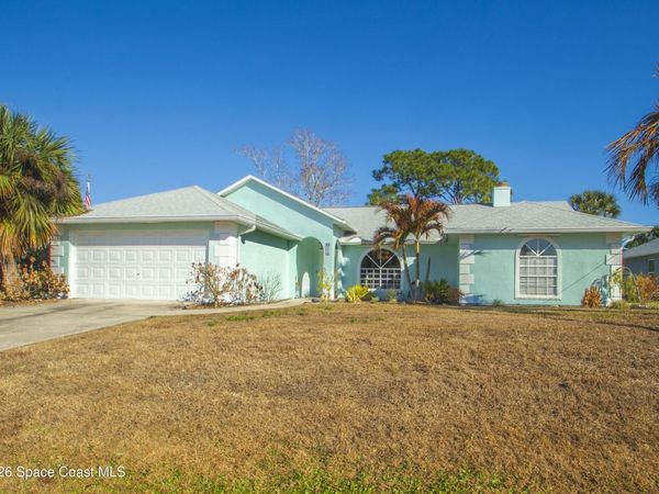 479 Lanfair Avenue, Sebastian, FL 32958