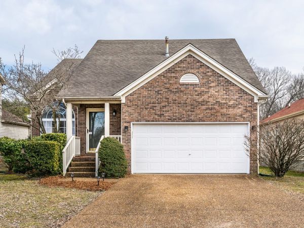 2944 Steamboat Dr, Nashville, TN 37214