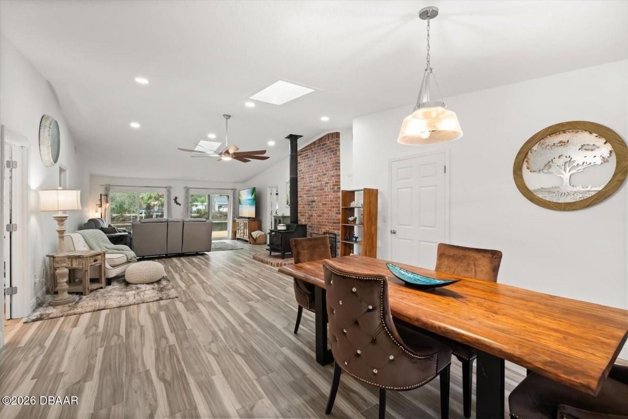 1511 Riveredge Court, Astor, FL 32102 Photo