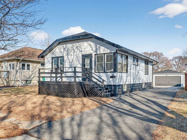 1520 N Prairie Avenue, Joliet, IL 60435