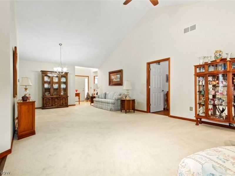 1186 Orchard Bend Drive, Salem, OH 44460 Photo 4