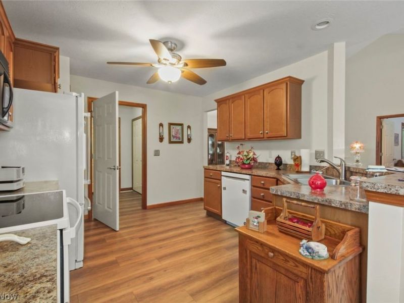 1186 Orchard Bend Drive, Salem, OH 44460 Photo 9