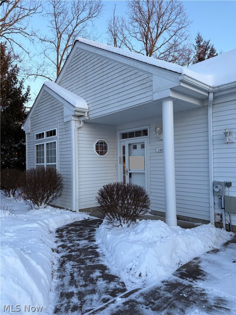 3461 E Prescott Circle, Cuyahoga Falls, OH 44223 Main Photo