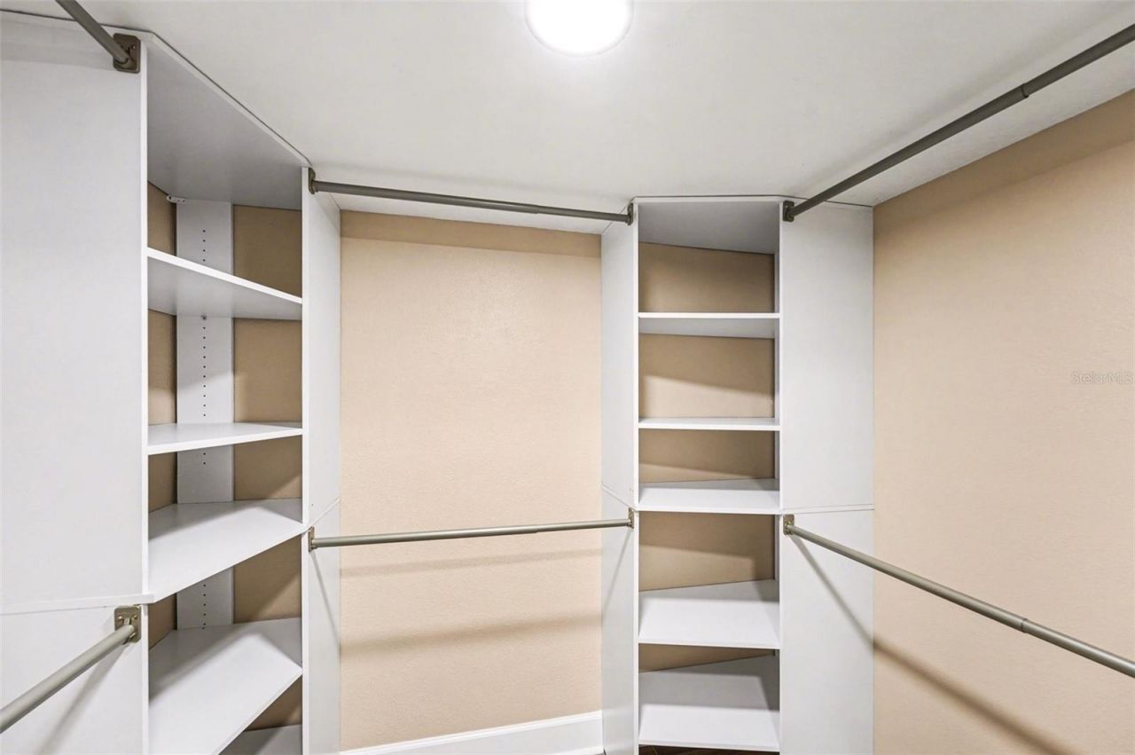 731 115th Avenue N, Unit 1705, Saint Petersburg, FL 33716 Photo