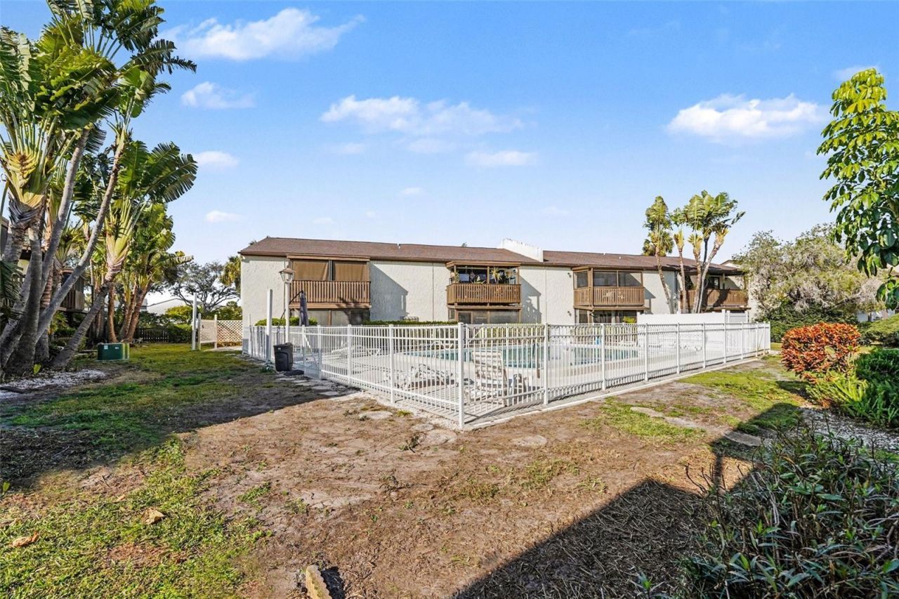 731 115th Avenue N, Unit 1705, Saint Petersburg, FL 33716 Photo