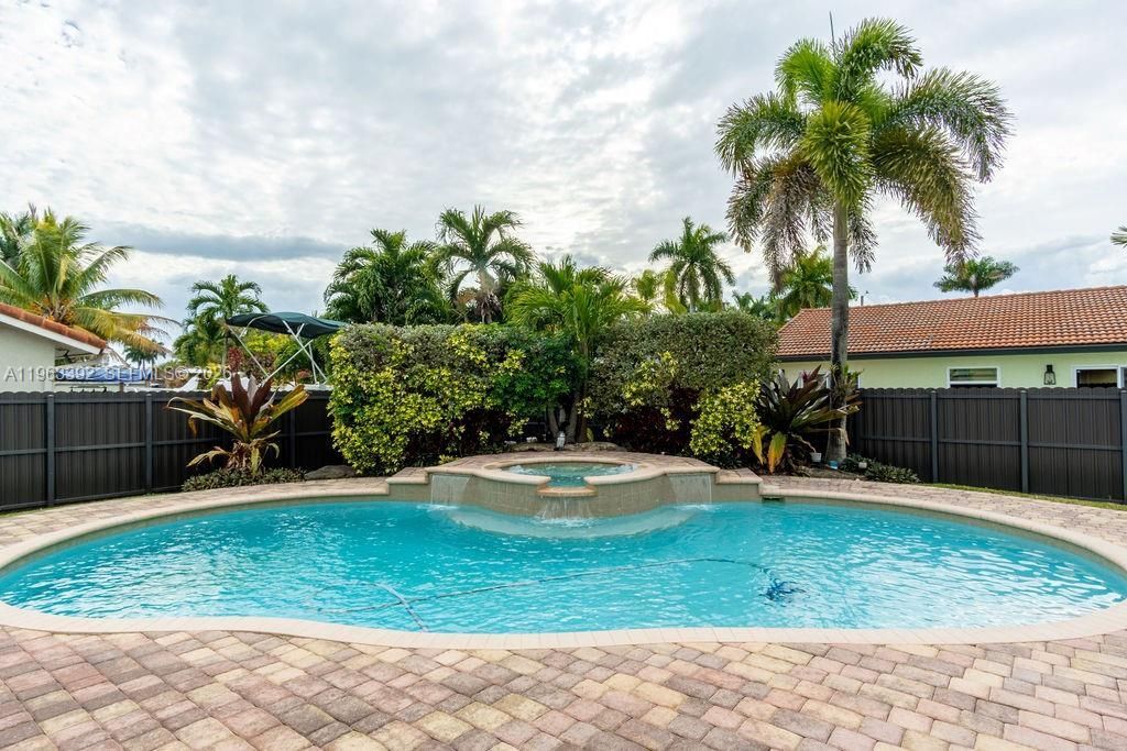 20254 SW 131st Ct, Miami, FL 33177 Photo