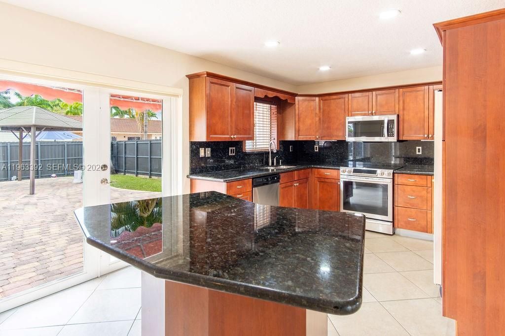 20254 SW 131st Ct, Miami, FL 33177 Photo