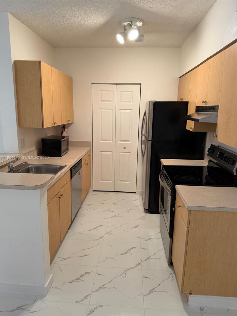 10354 S Fox Trail Rd S , Unit 1506, Royal Palm Beach, FL 33411 Photo