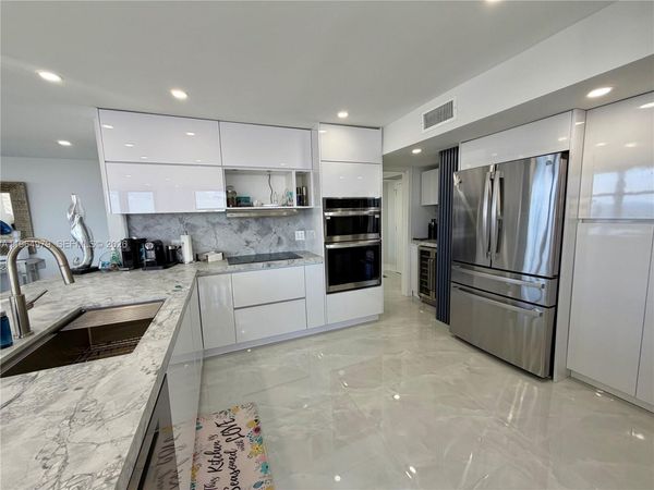 1920 S Ocean Dr, Unit 20D, Hallandale Beach, FL 33009