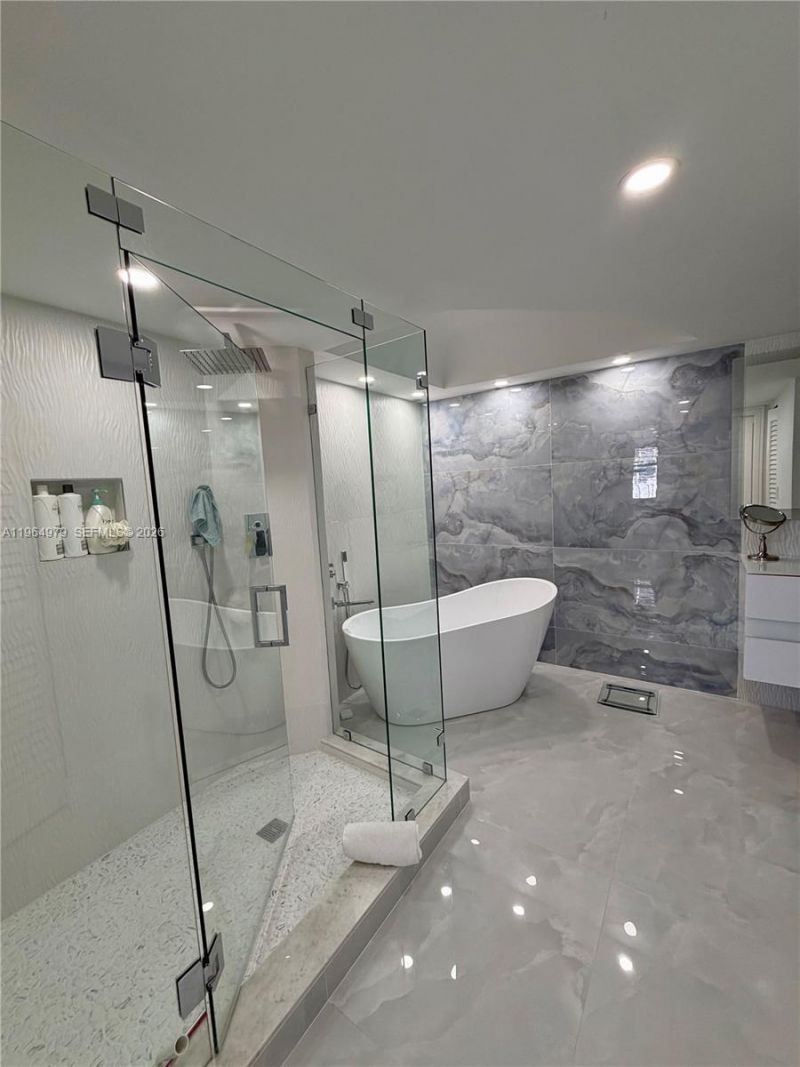 1920 S Ocean Dr, Unit 20D, Hallandale Beach, FL 33009 Photo