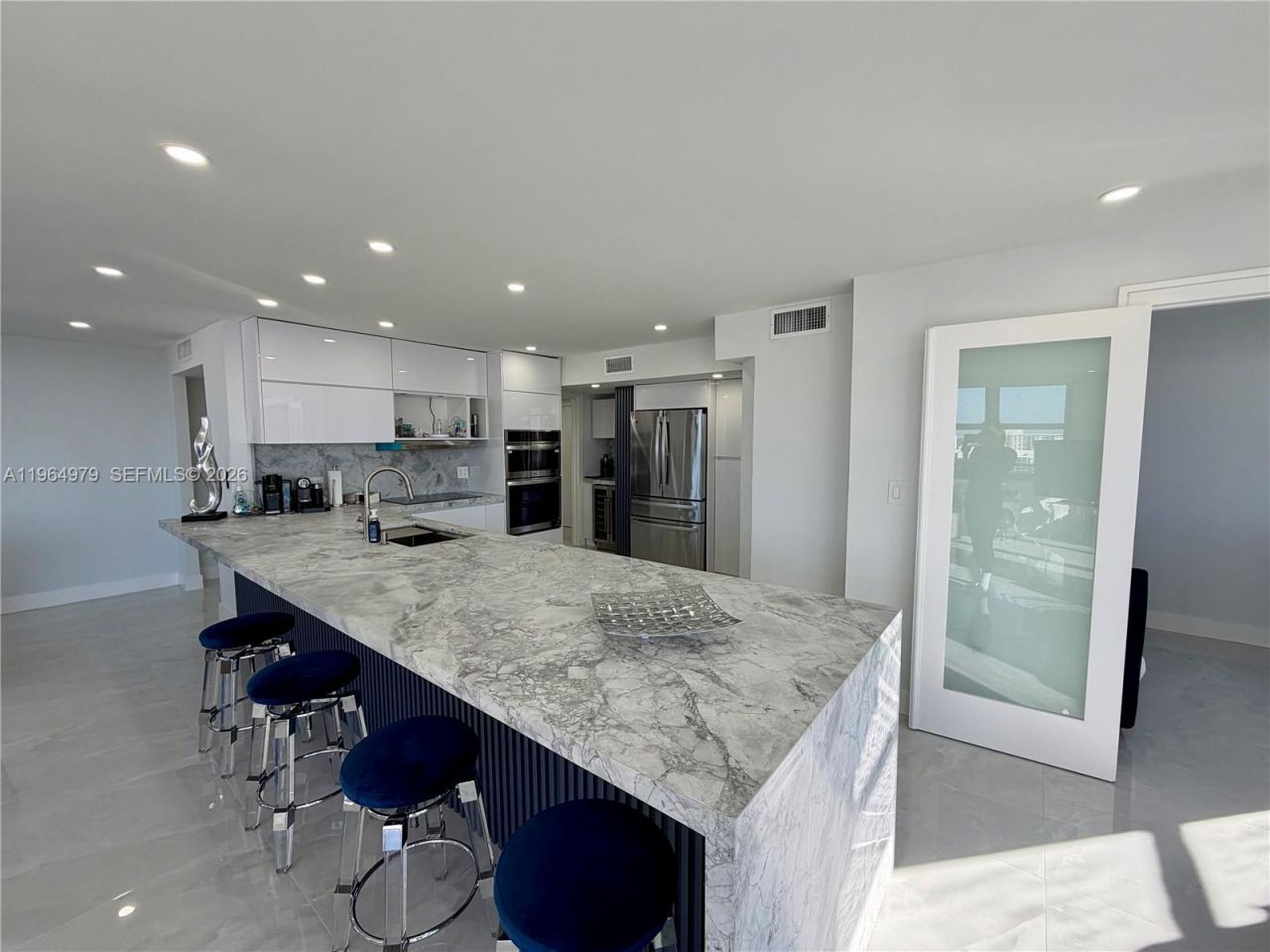 1920 S Ocean Dr, Unit 20D, Hallandale Beach, FL 33009 Photo