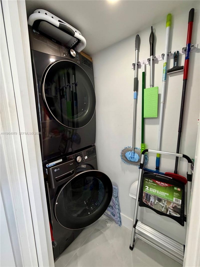 1920 S Ocean Dr, Unit 20D, Hallandale Beach, FL 33009 Photo