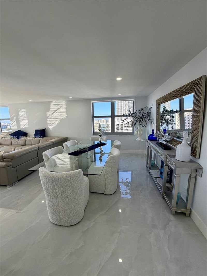 1920 S Ocean Dr, Unit 20D, Hallandale Beach, FL 33009 Photo