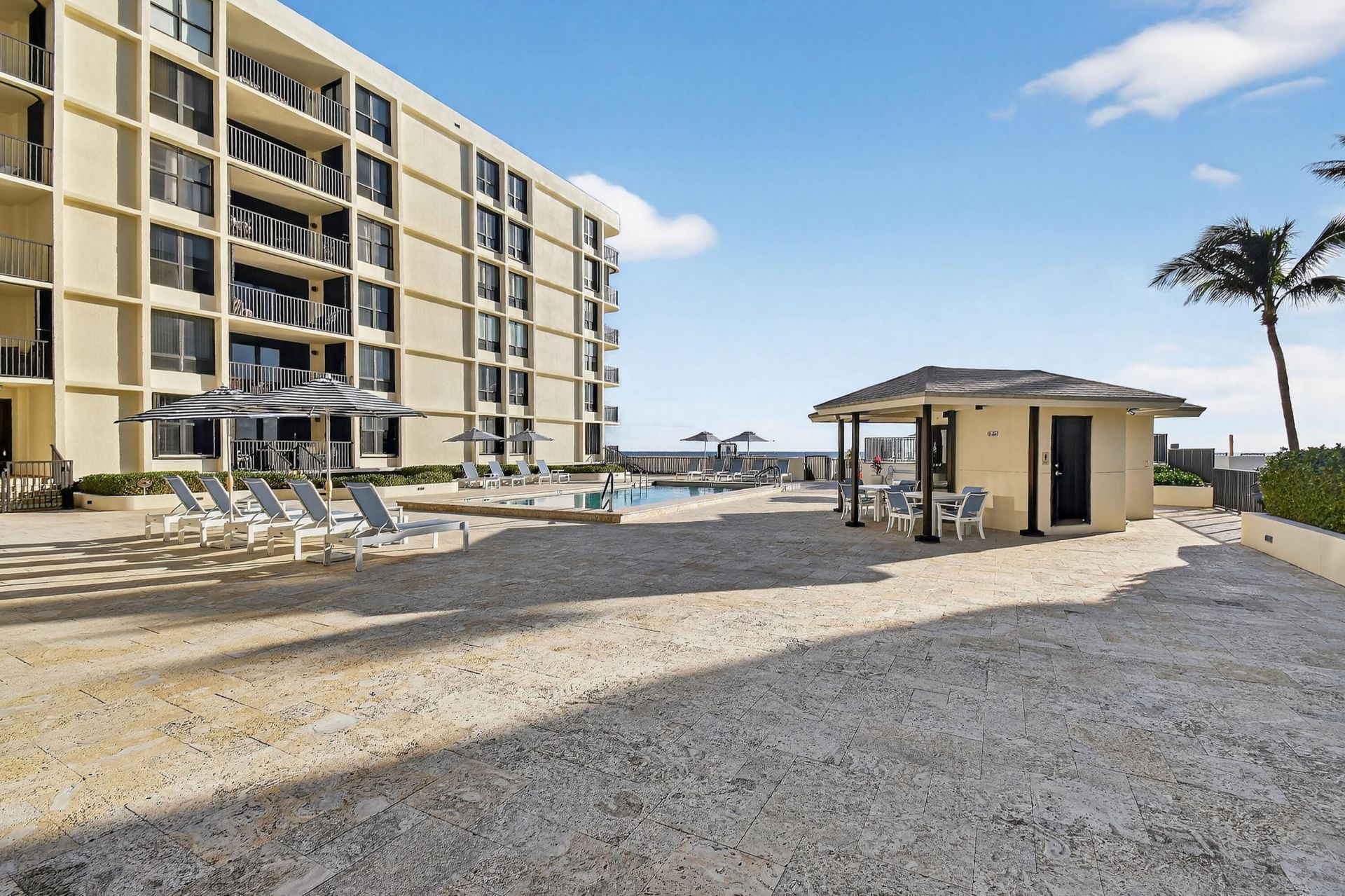 3610 S Ocean Boulevard, Unit 607, South Palm Beach, FL 33480 Photo