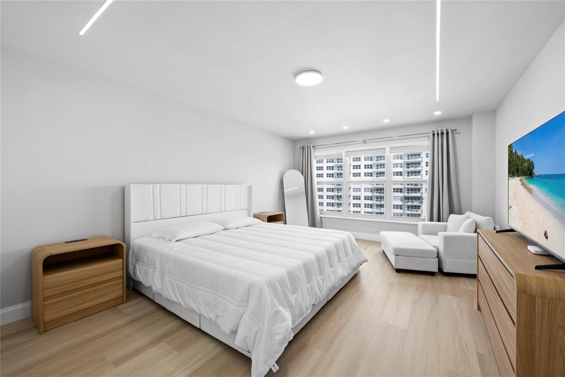 3500 Galt Ocean Drive, Unit 1516, Fort Lauderdale, FL 33308 Photo