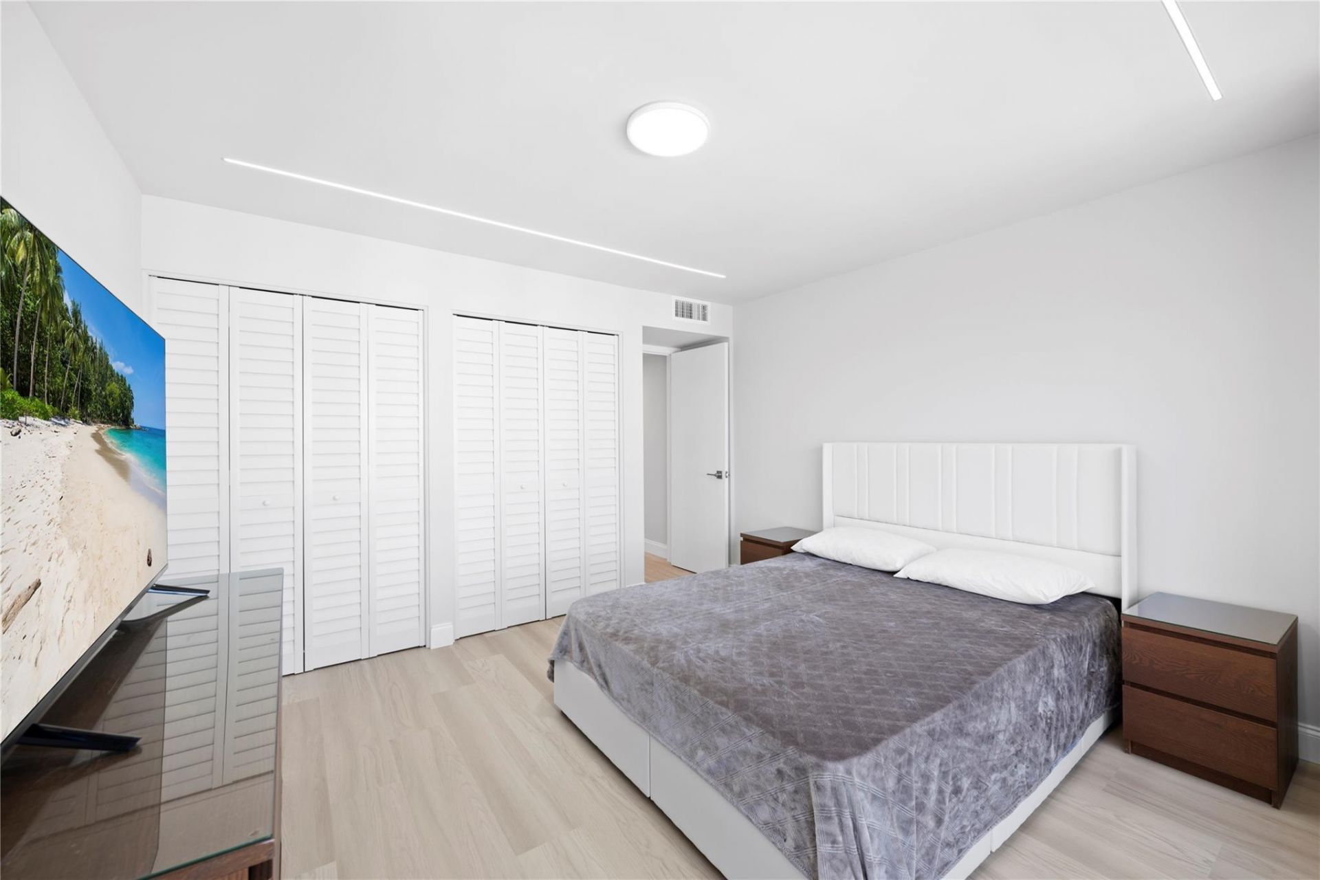 3500 Galt Ocean Drive, Unit 1516, Fort Lauderdale, FL 33308 Photo