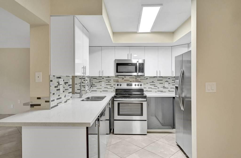 916 NE 18th Street, Fort Lauderdale, FL 33305 Photo