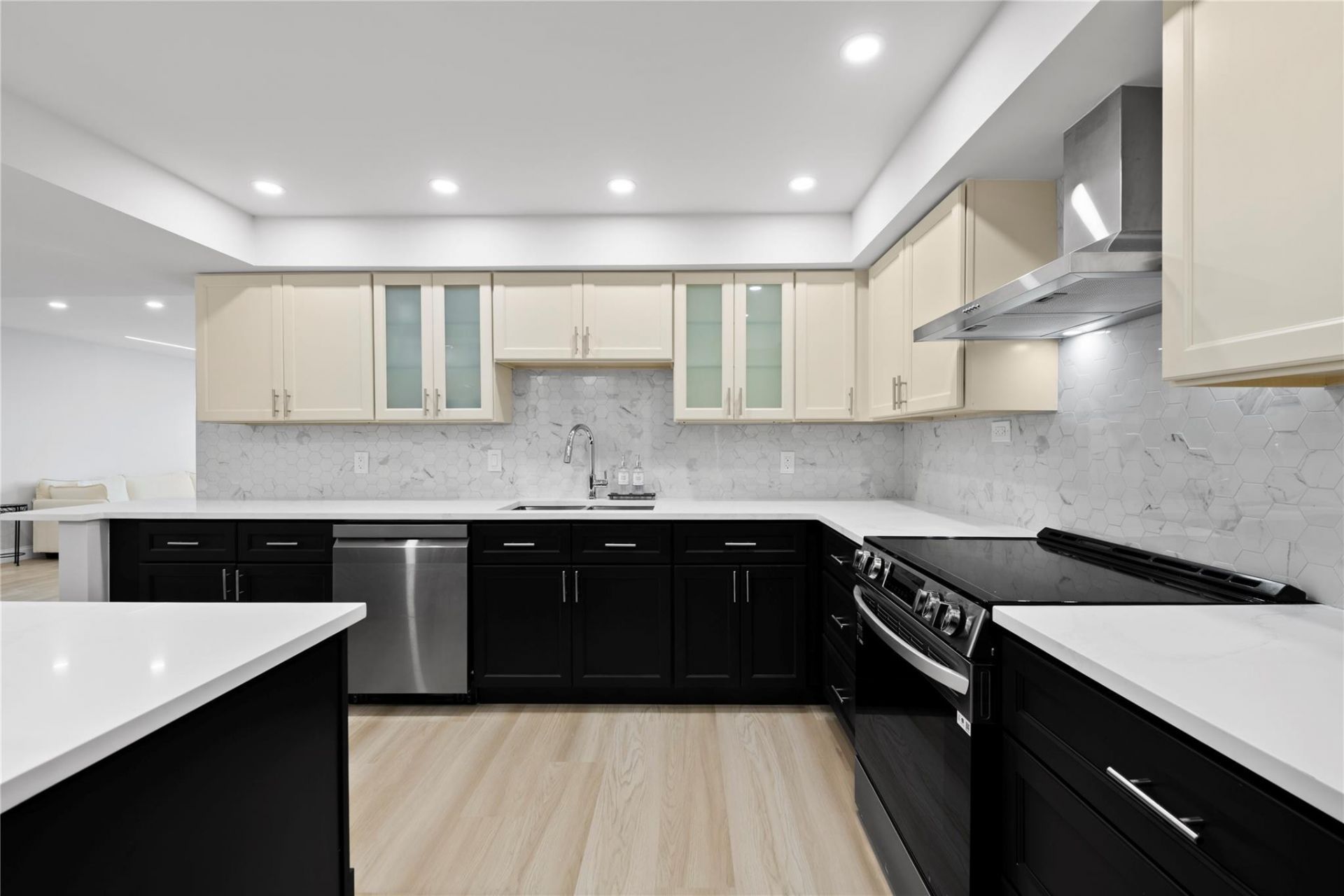 3500 Galt Ocean Drive, Unit 1516, Fort Lauderdale, FL 33308 Photo