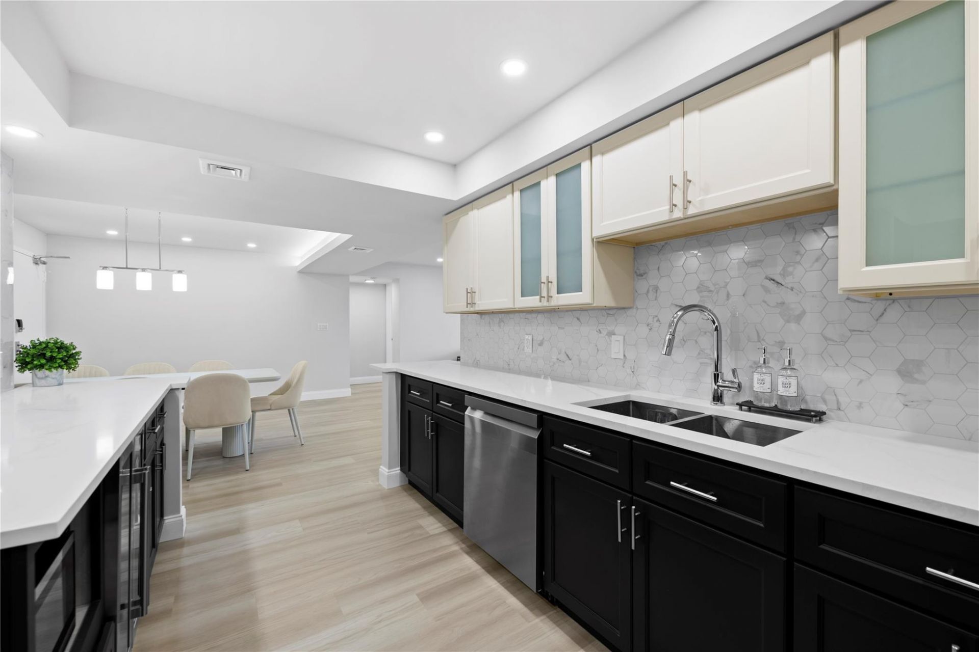 3500 Galt Ocean Drive, Unit 1516, Fort Lauderdale, FL 33308 Photo