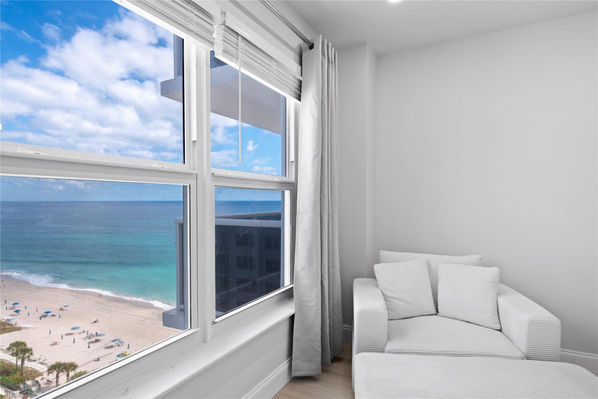 3500 Galt Ocean Drive, Unit 1516, Fort Lauderdale, FL 33308 Photo