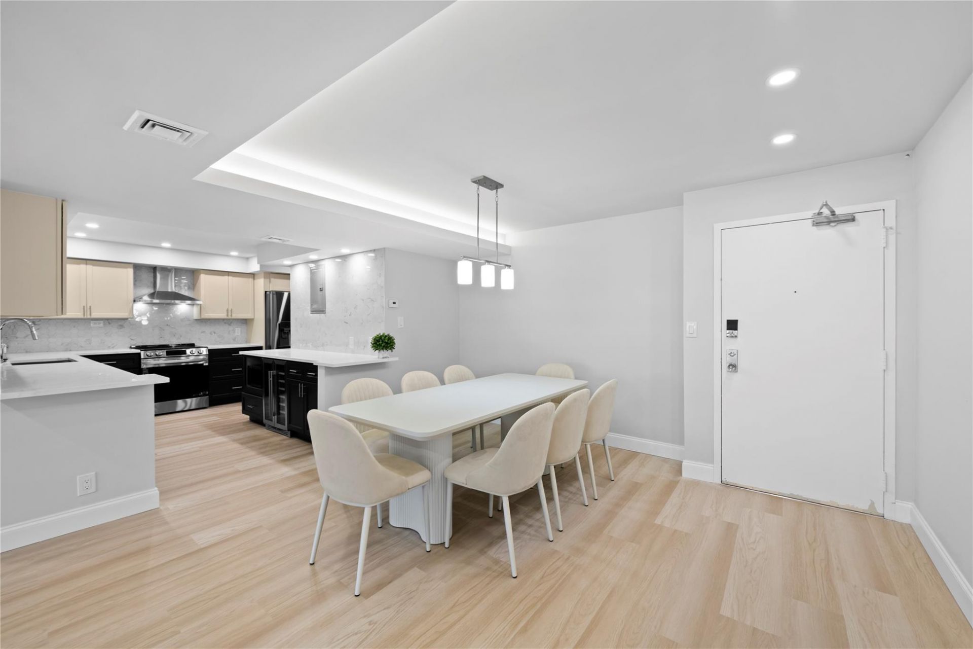 3500 Galt Ocean Drive, Unit 1516, Fort Lauderdale, FL 33308 Photo