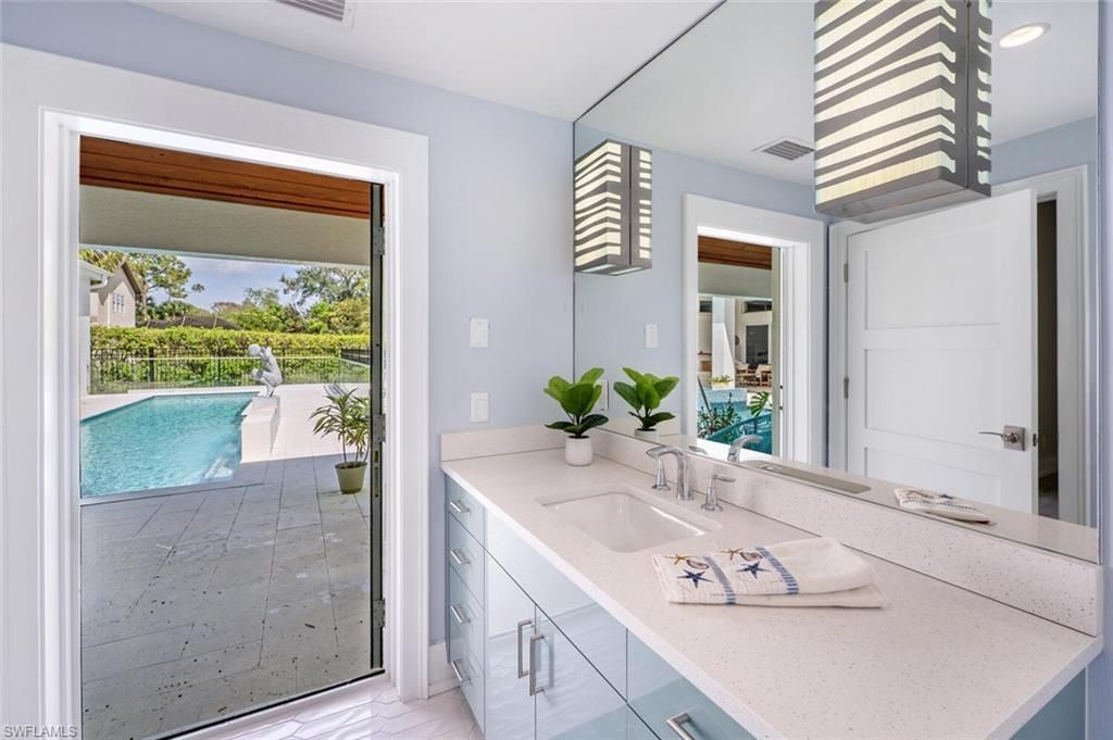 9240 The Ln, Naples, FL 34109 Photo