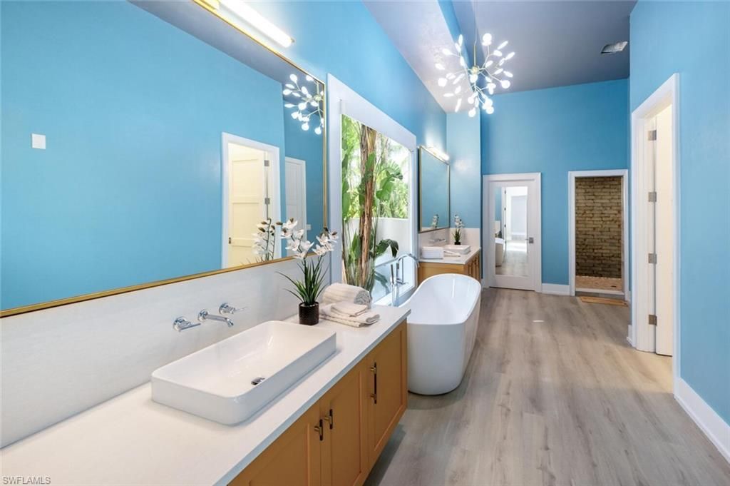 9240 The Ln, Naples, FL 34109 Photo