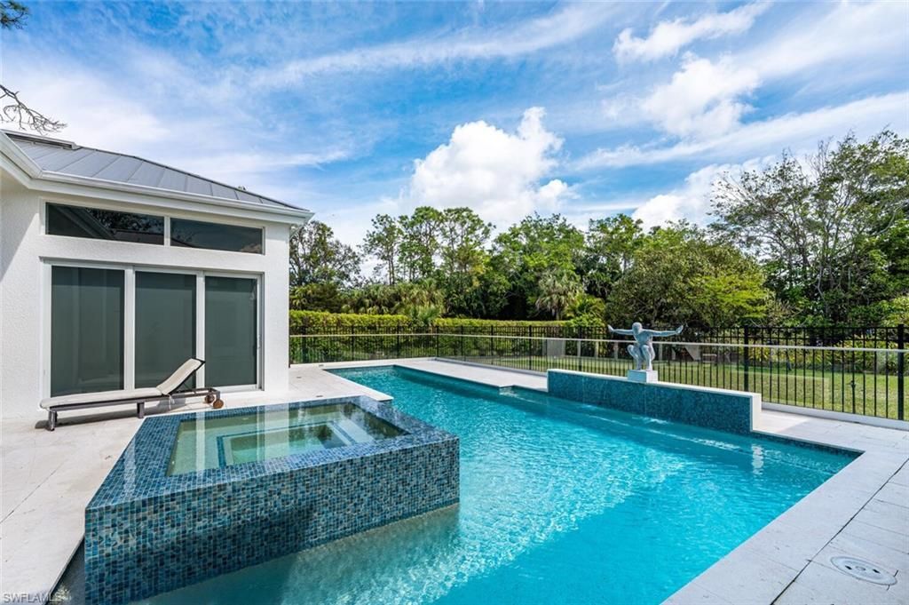 9240 The Ln, Naples, FL 34109 Photo