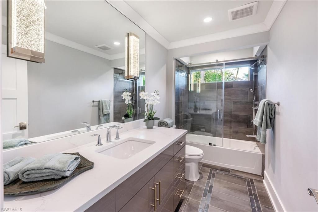 9240 The Ln, Naples, FL 34109 Photo