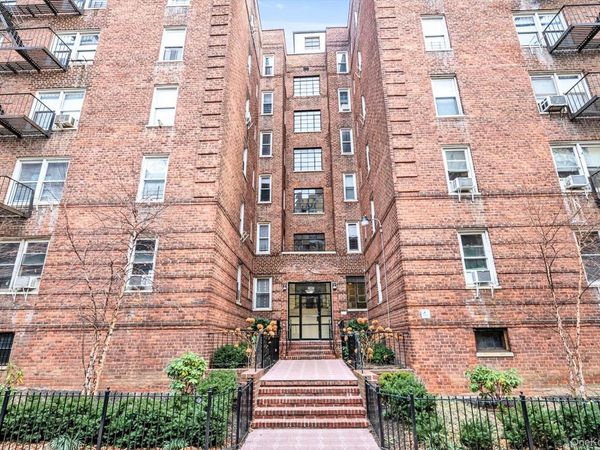 2080 Barnes Avenue, Unit 4E, Bronx, NY 10462