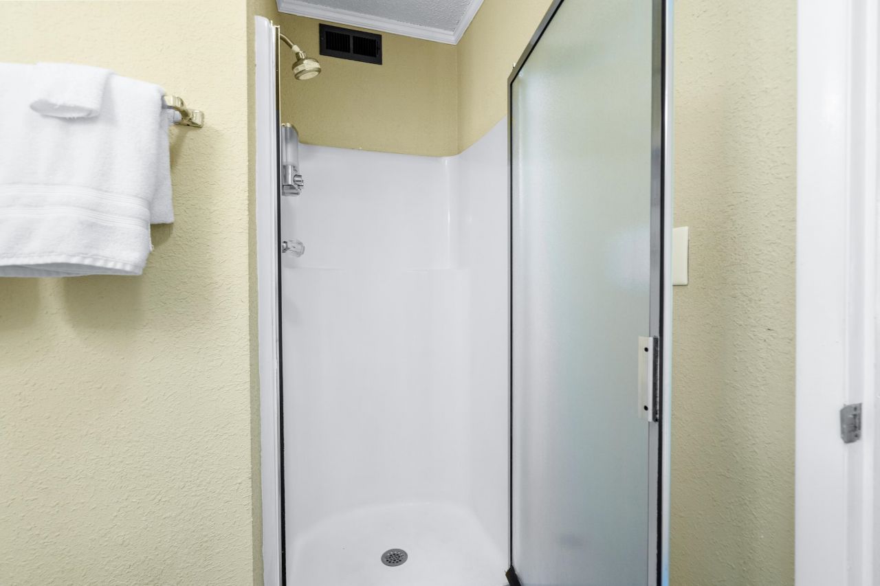 215 3rd Ave. N Photo 18