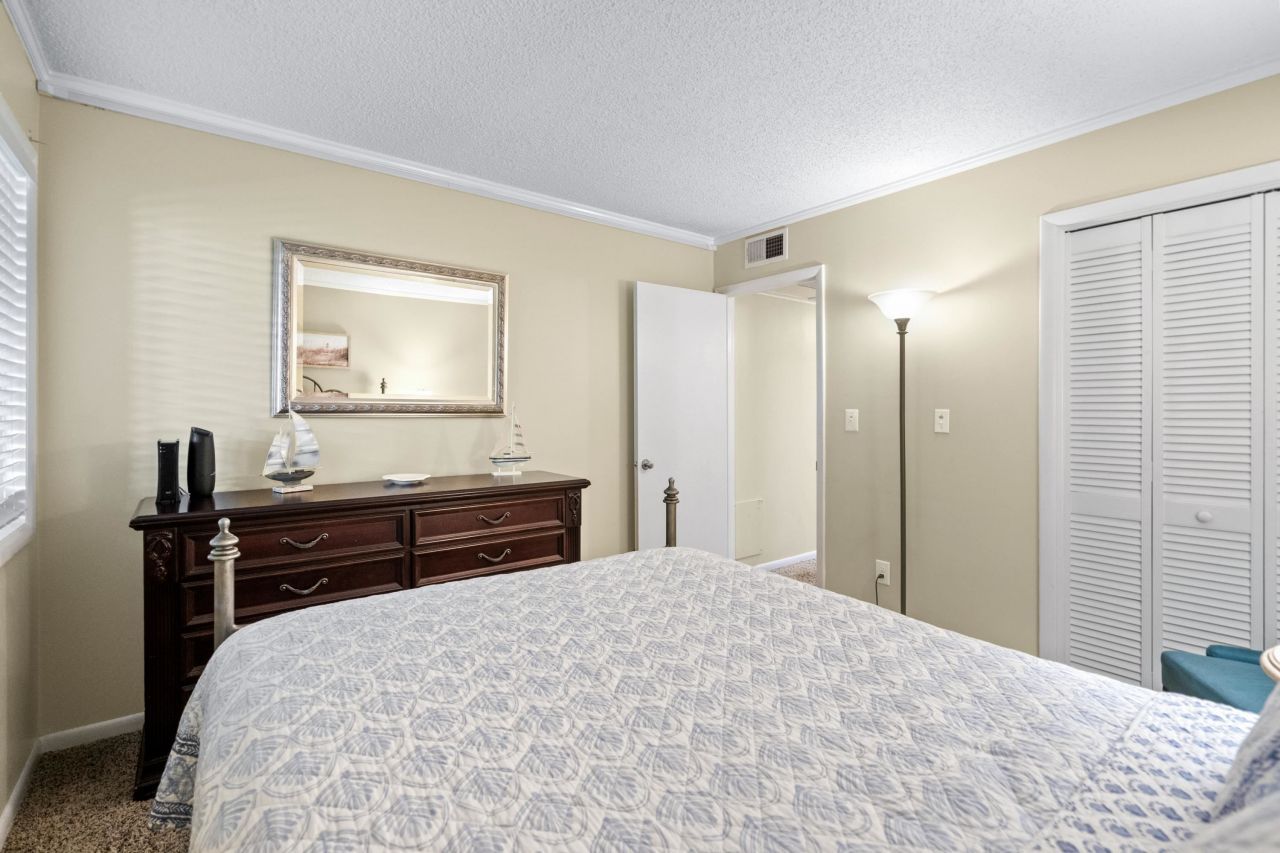 215 3rd Ave. N Photo 20