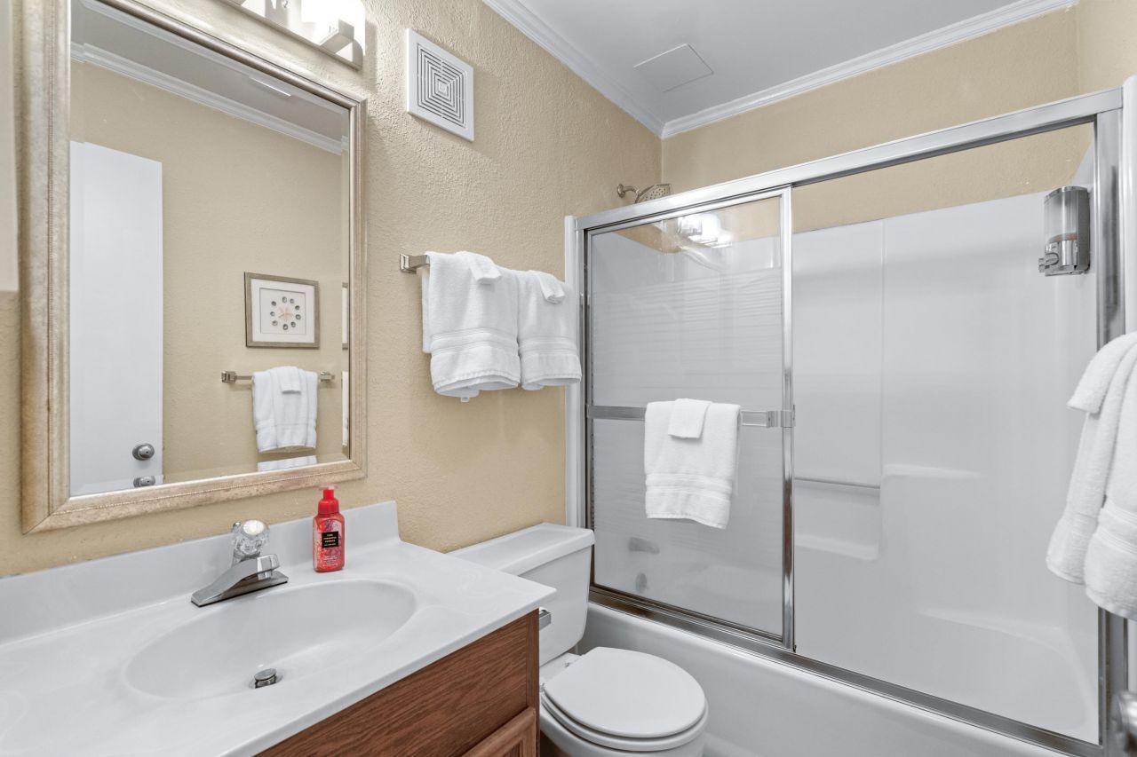 215 3rd Ave. N Photo 21