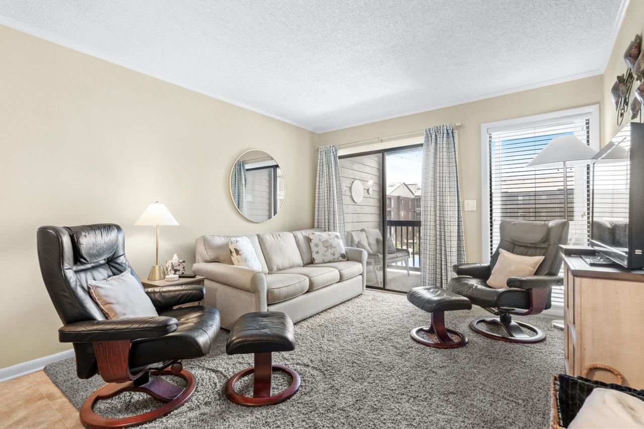 215 3rd Ave. N Photo 4